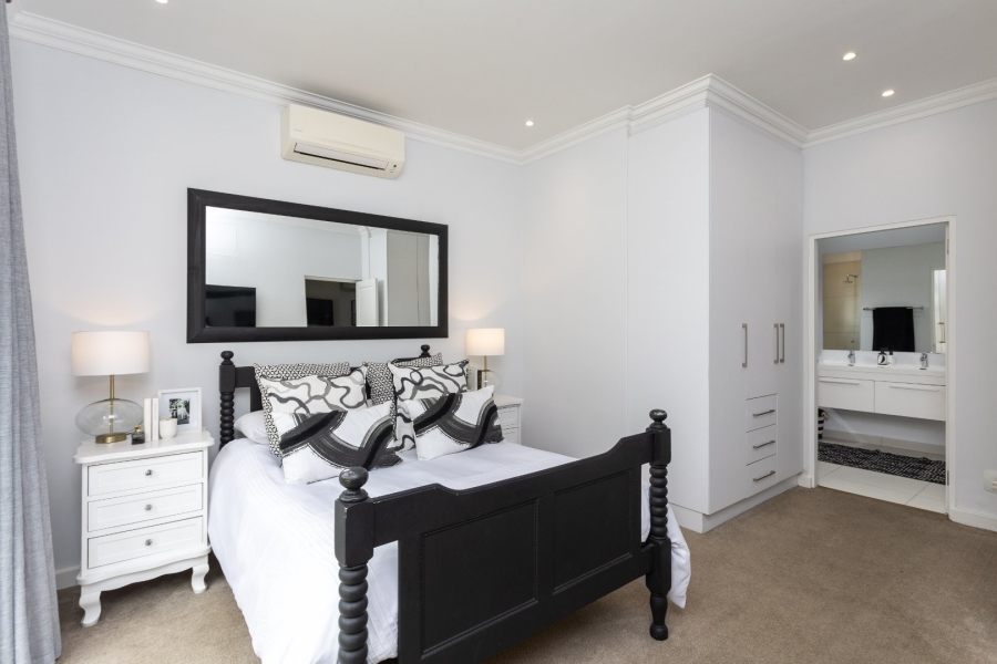 4 Bedroom Property for Sale in Val De Vie Estate Western Cape